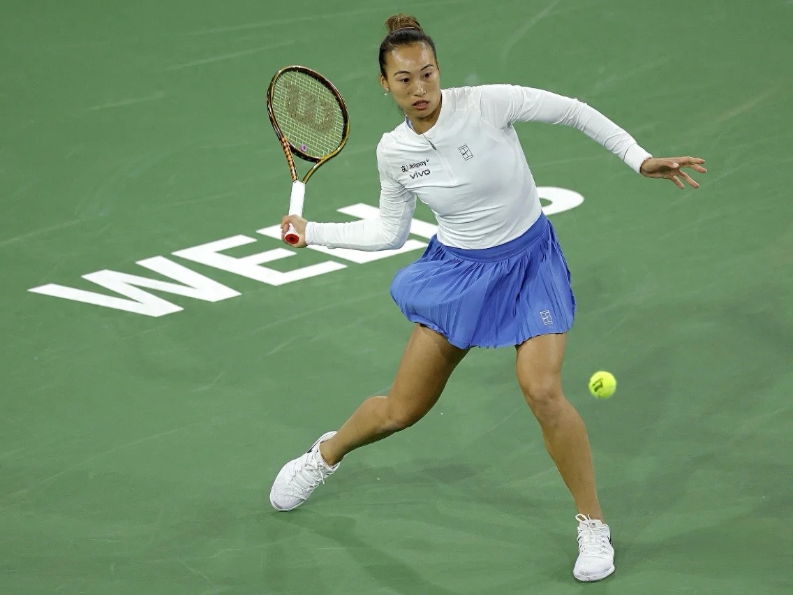 爱游戏体育平台-阿扎伦卡官方宣布出色防守新规，塞尔维亚队引发争议！赢得满堂喝彩的简单介绍