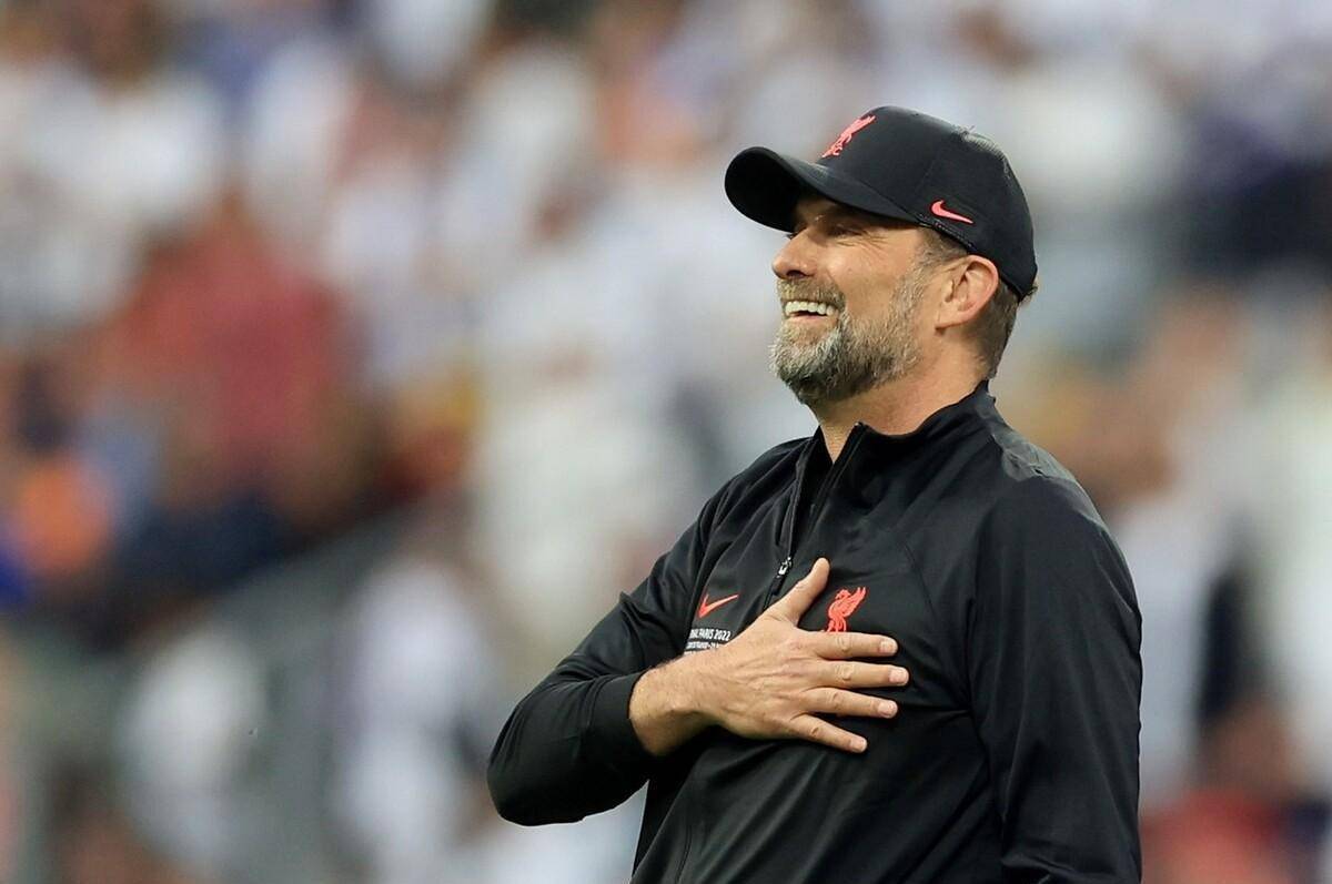 爱游戏体育-夏洛特黄蜂训练开放日，集结日战术微调引欢呼，欧冠在即，纪律约束更严格(集训开启人民日报)