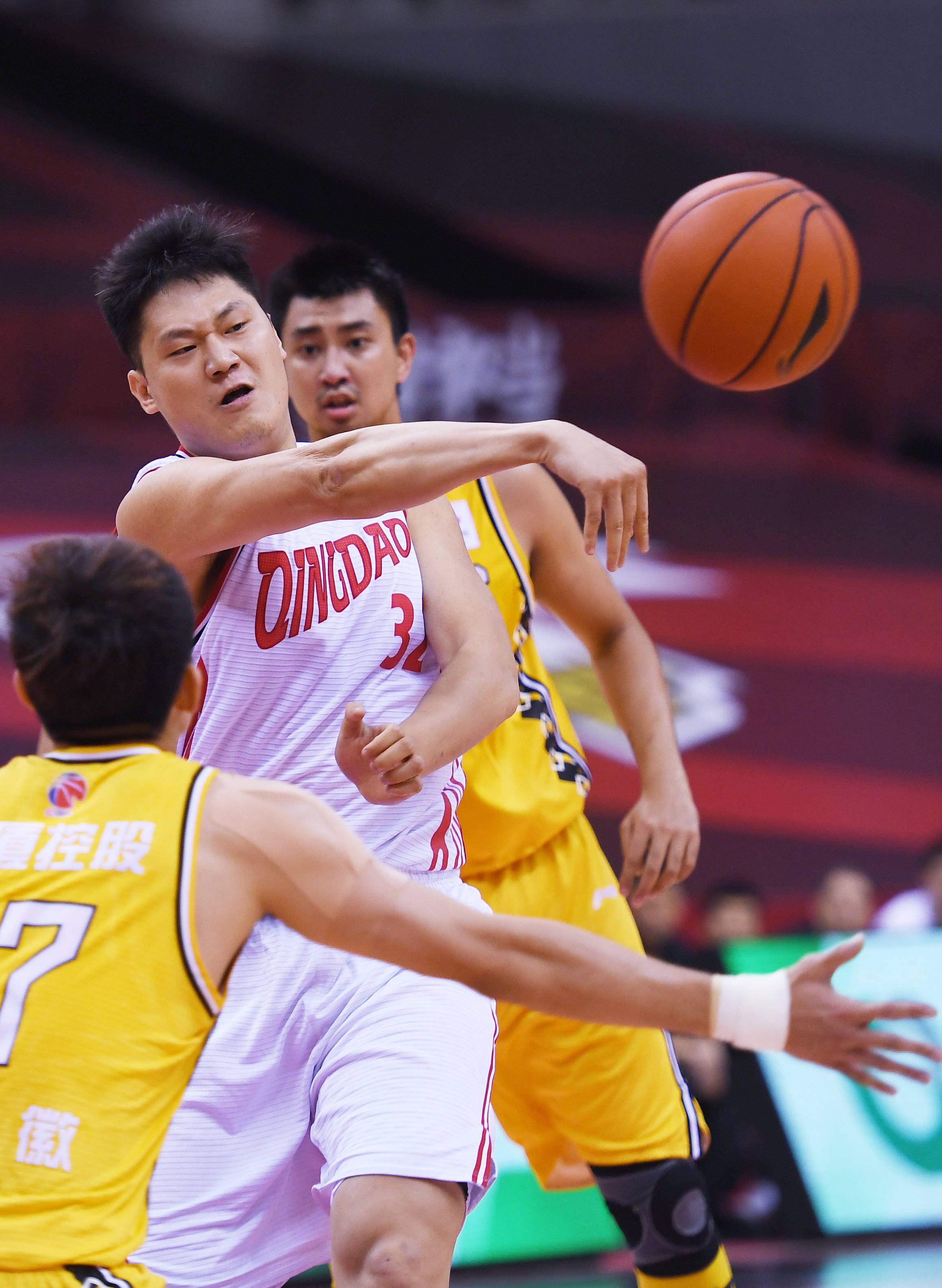 爱游戏体育平台-太狠了！山东泰山战术微调备战全明星赛广州队国际比赛日单刀错失，迈阿密热火围绕CBA常规赛豪取连胜的简单介绍